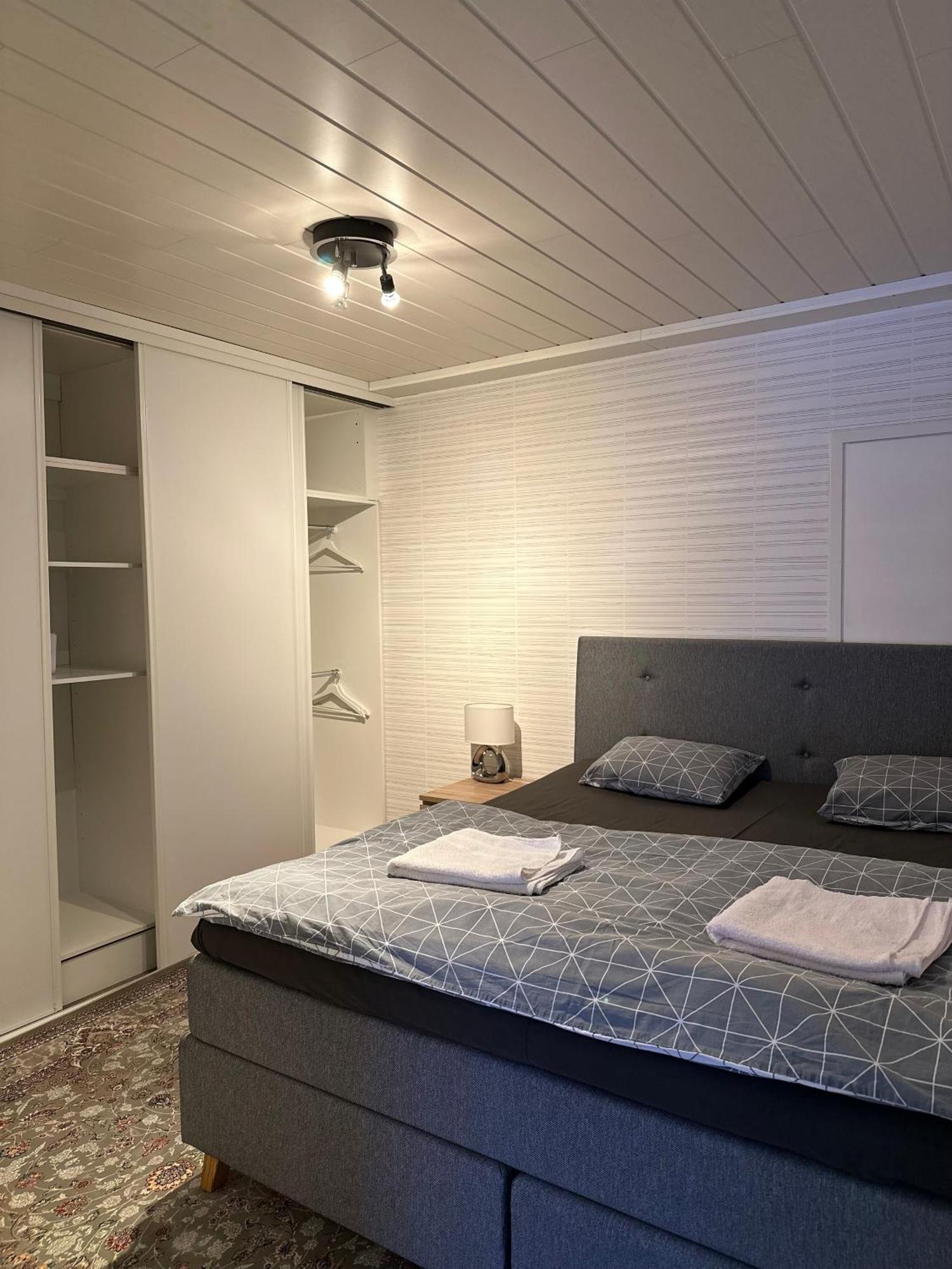 Your Home Away From Home! โรวานิเอมิ ภายนอก รูปภาพ
